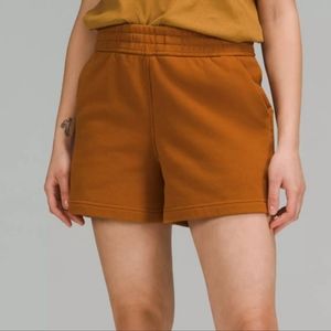 Lululemon butternut brown loungeful short